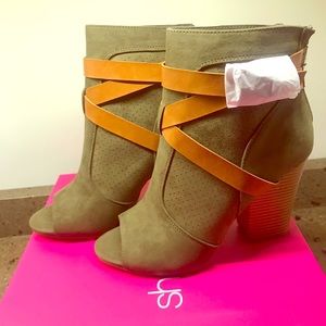 Olive booties with camel straps